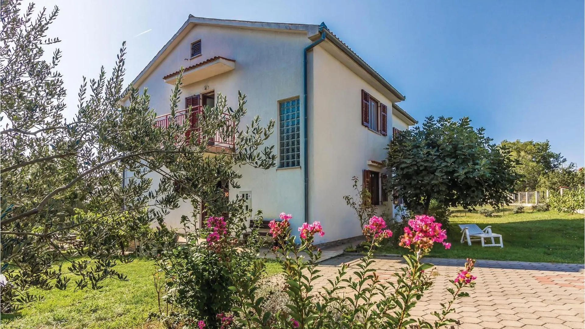 Tatil Evi 6 Bedroom Nice Home In Segotici