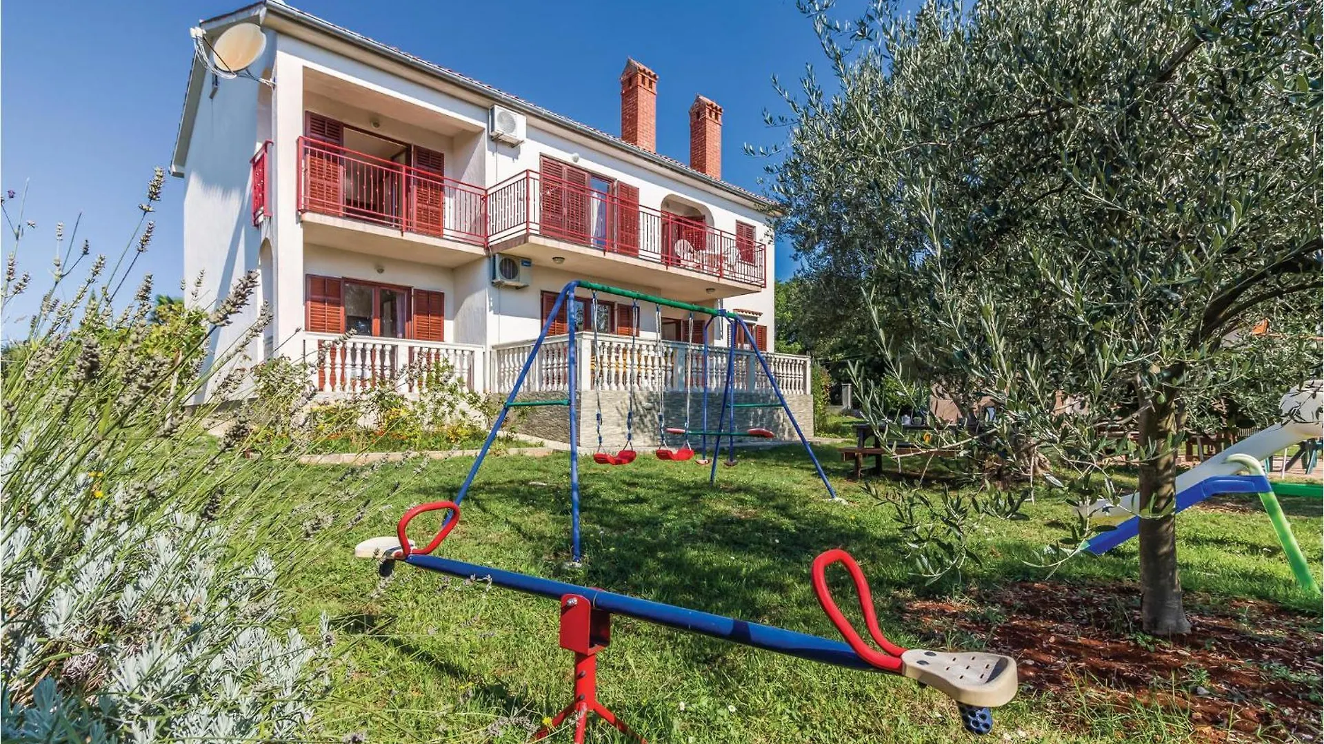 6 Bedroom Nice Home In Segotici